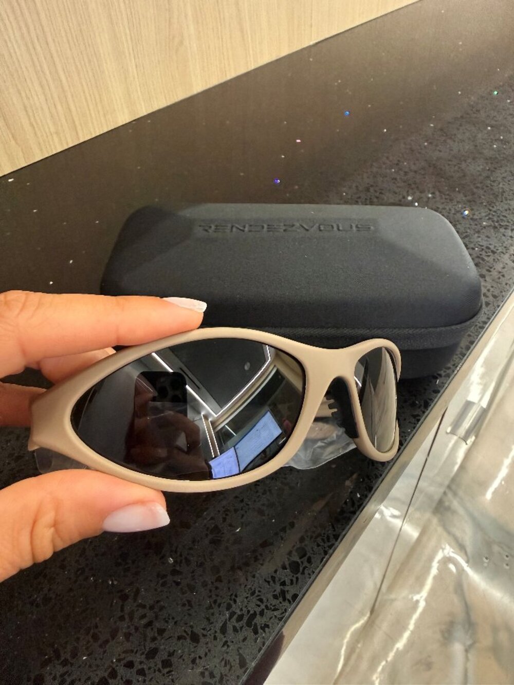 Rendezvous R3 Sirocco sunglasses